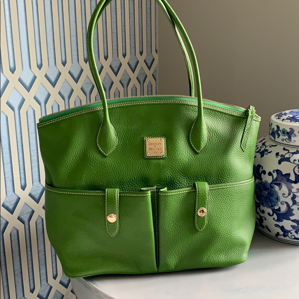 Dooney & Bourke Tote